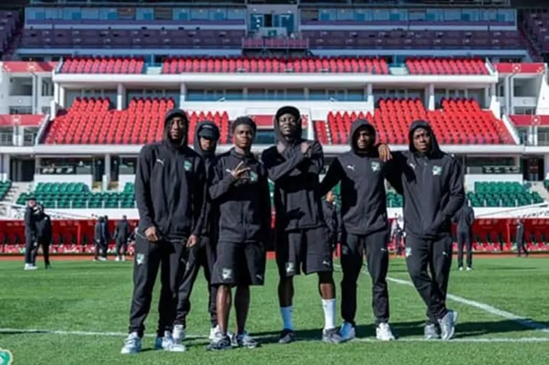 لاعبو كوت ديفوار يعاينون ملعب أدرار لأول مرة قبل مواجهة مصر 